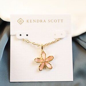 💕 Kendra Scott Kyla Pink Cat's Eye Glass Necklace Gold